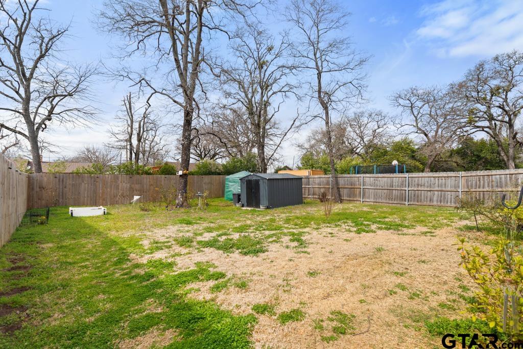 1207 South Lenox Street Tyler, TX 75701 - Photo 4 of 34