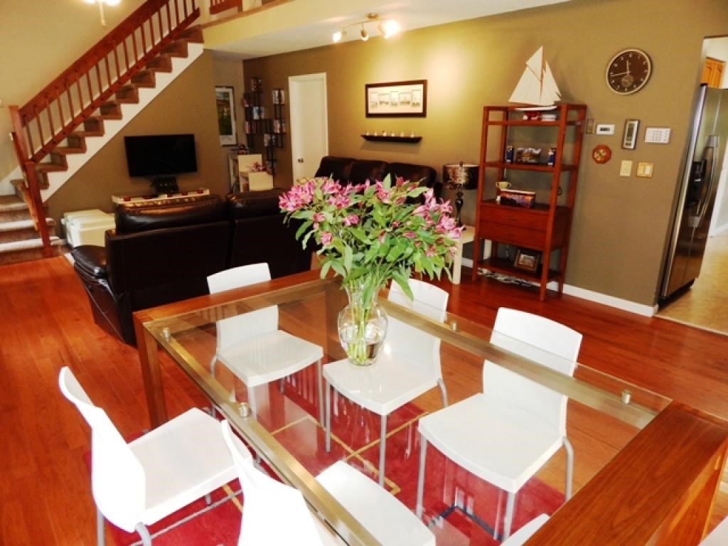 135 Rochelle Avenue Manchester, NH 03102 - Photo 1 of 34 Gallery Image 1