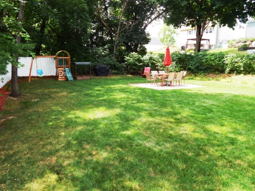 135 Rochelle Avenue Manchester, NH 03102 - Photo 30 of 34 Gallery Image 30