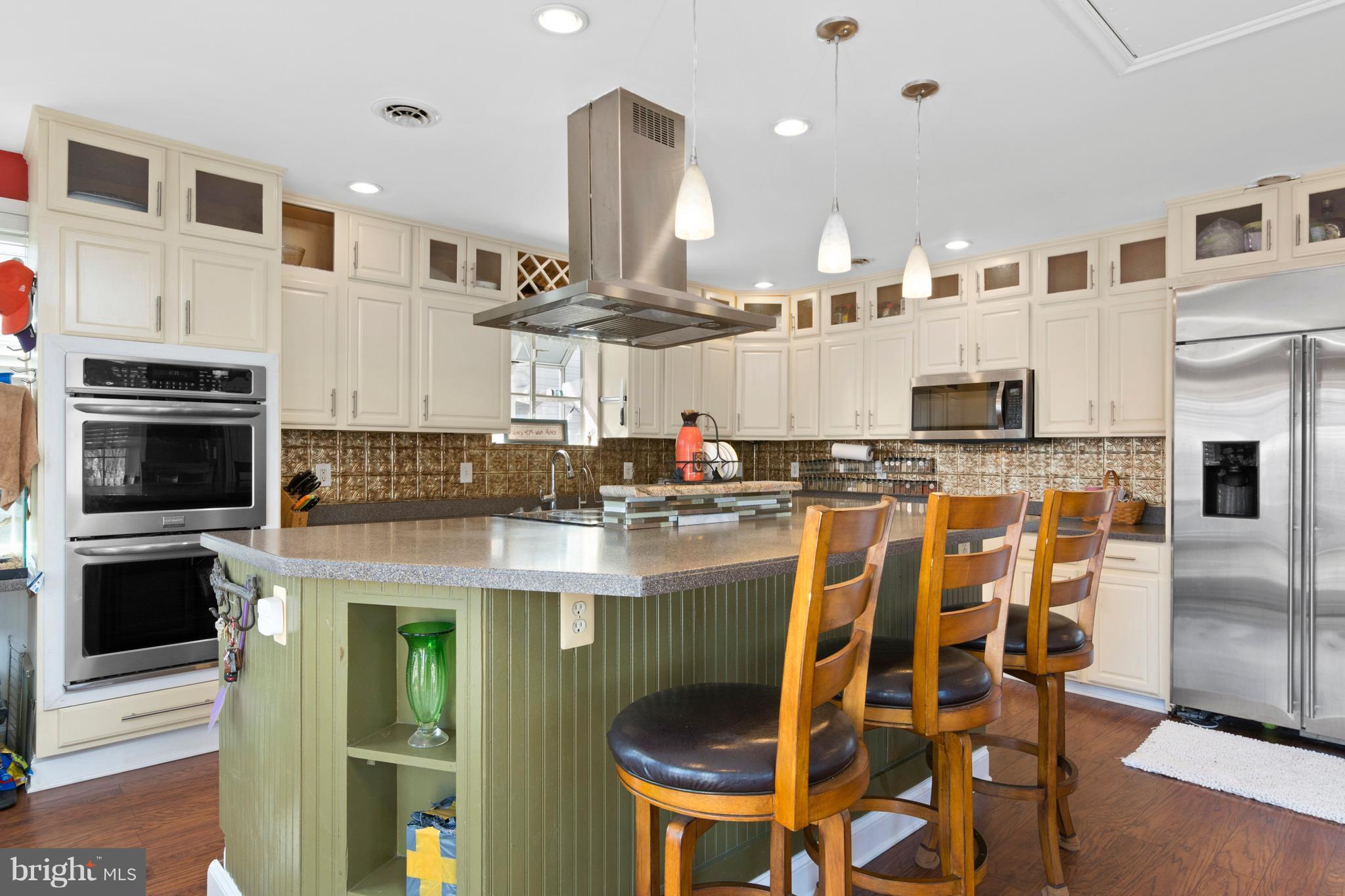 260 Harlem Road Pasadena, MD 21122 - Photo 6 of 30 Kitchen