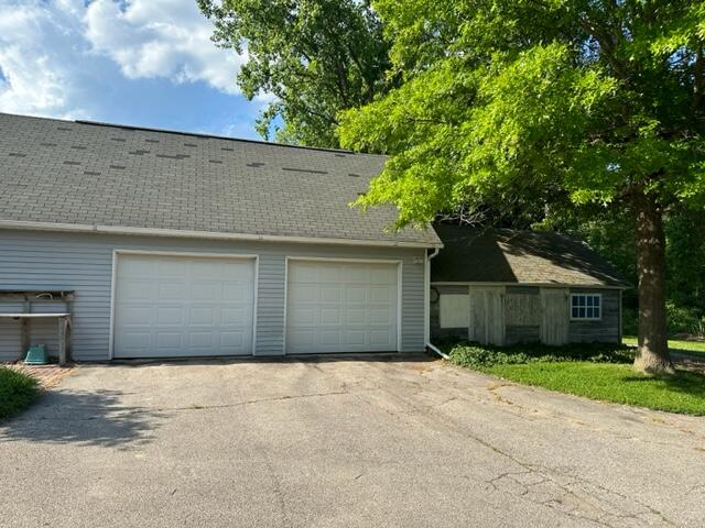 11167 California Road Bridgman, MI 49106 - Photo 37 of 41 IMG_5979