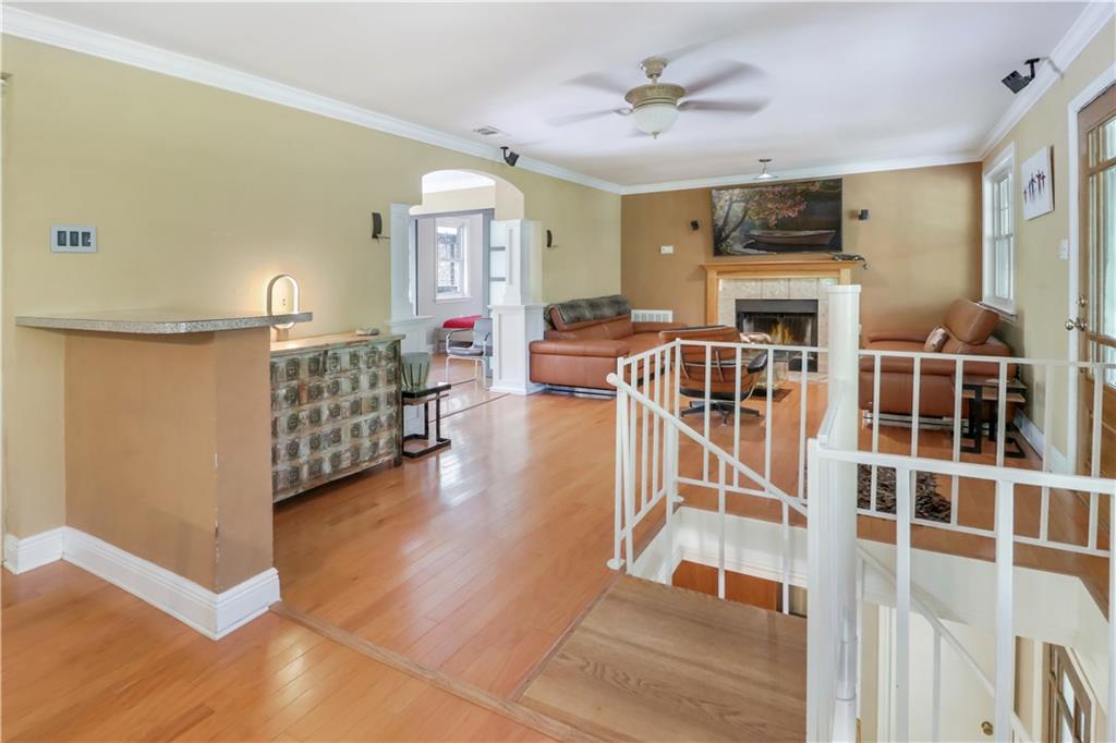 Gallery Image 7