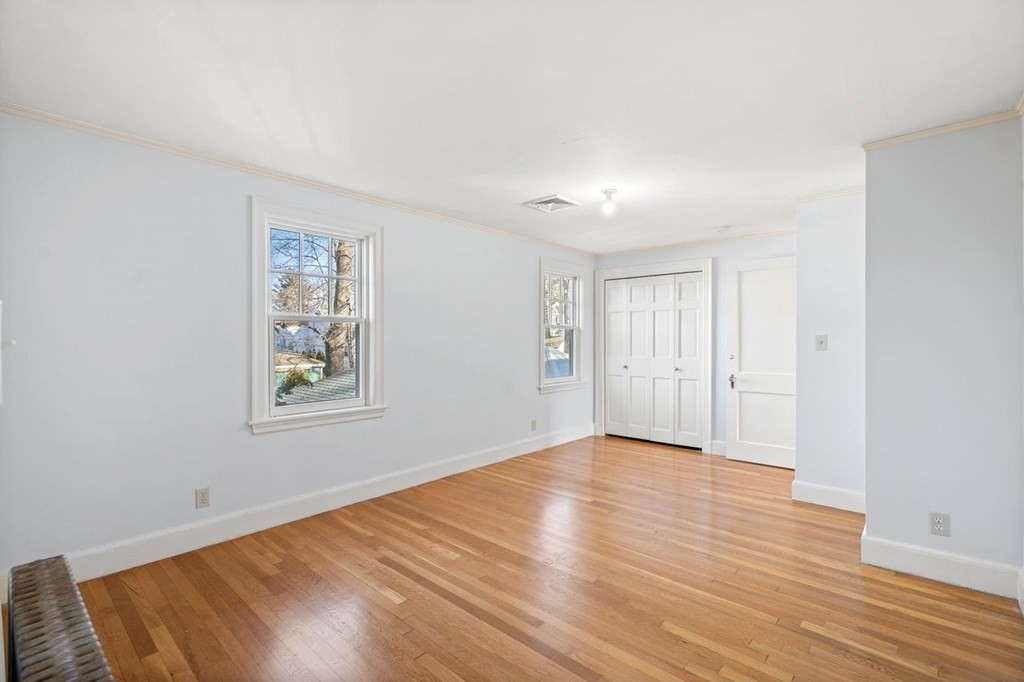 33 Thornton Road Waltham, MA 02453 - Photo 23 of 39