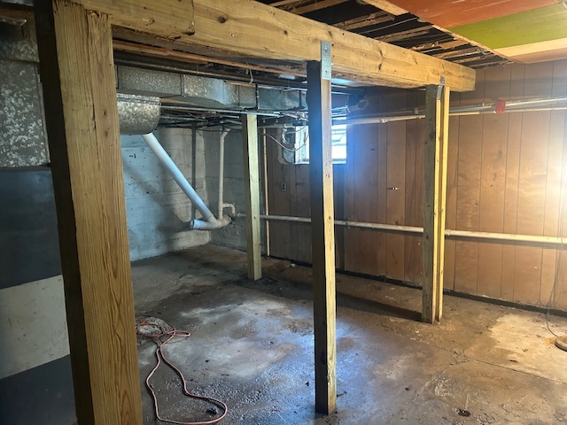 7121 South Oketo Avenue Bridgeview, IL 60455 - Photo 6 of 8 a view of storage and utility room