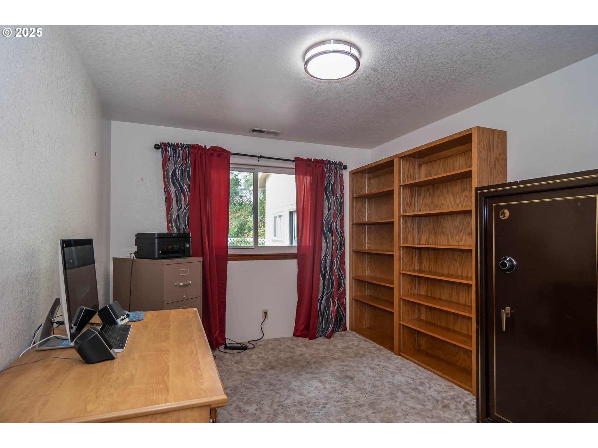 124 Aloha Court Roseburg, OR 97471 - Photo 28 of 48