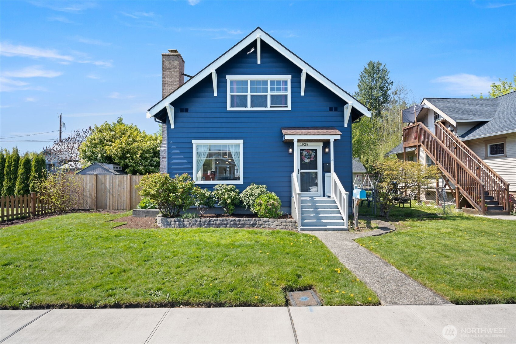 1928 Virginia Avenue Everett, WA 98201 - Photo 1 of 40 a front view of house with yard and green space