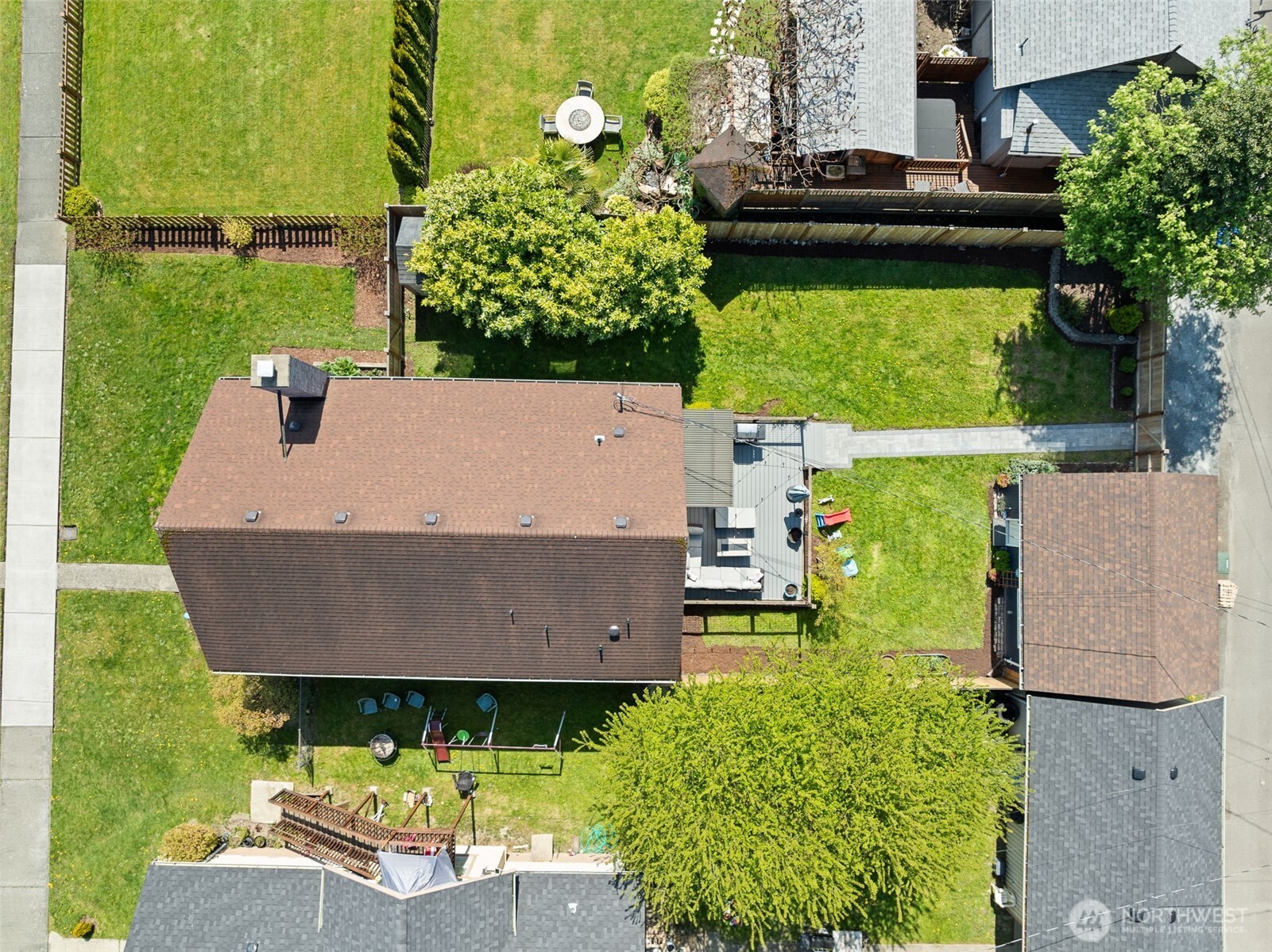 1928 Virginia Avenue Everett, WA 98201 - Photo 39 of 40 an aerial view of a house with a yard and lake view
