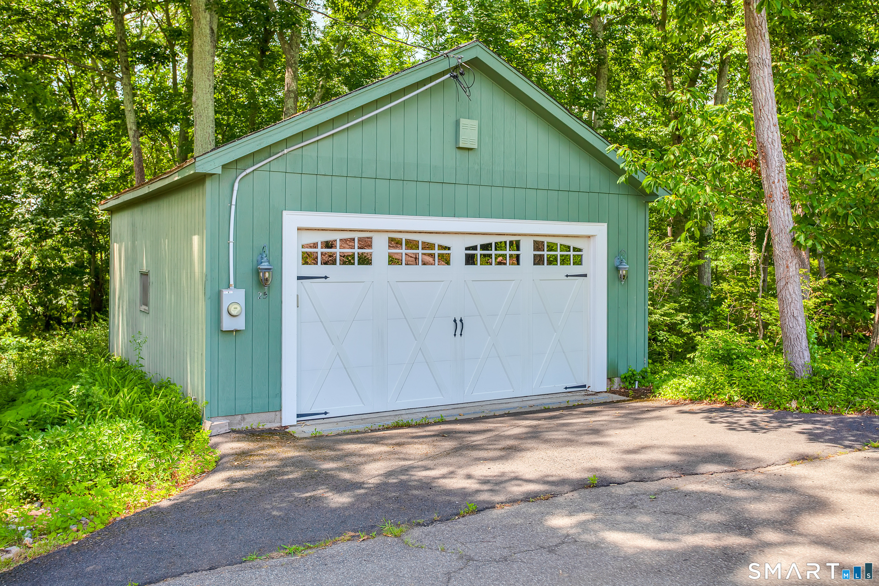 32 Wood Road Branford, CT 06405 - Photo 35 of 40