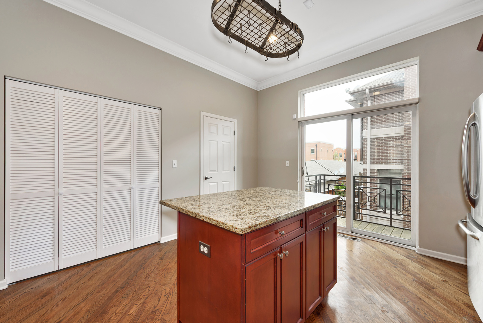 730 West 15th Street Chicago, IL 60607 - Photo 13 of 24