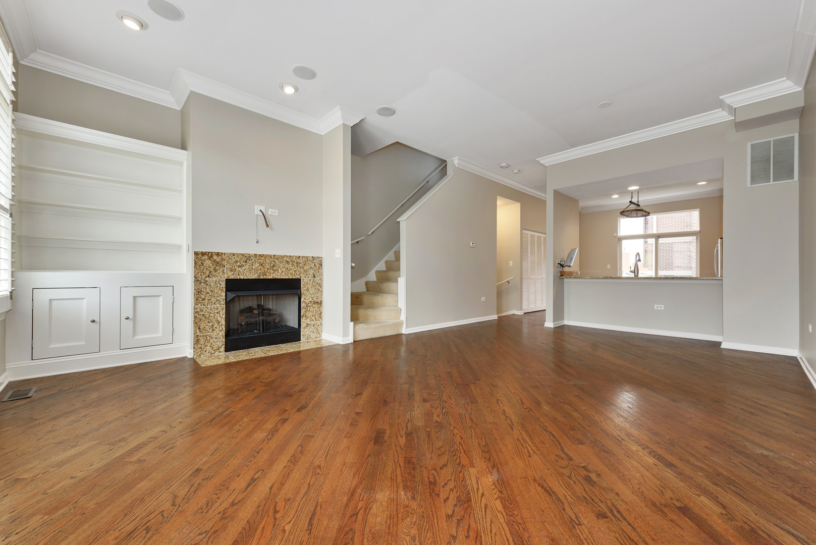 730 West 15th Street Chicago, IL 60607 - Photo 6 of 24