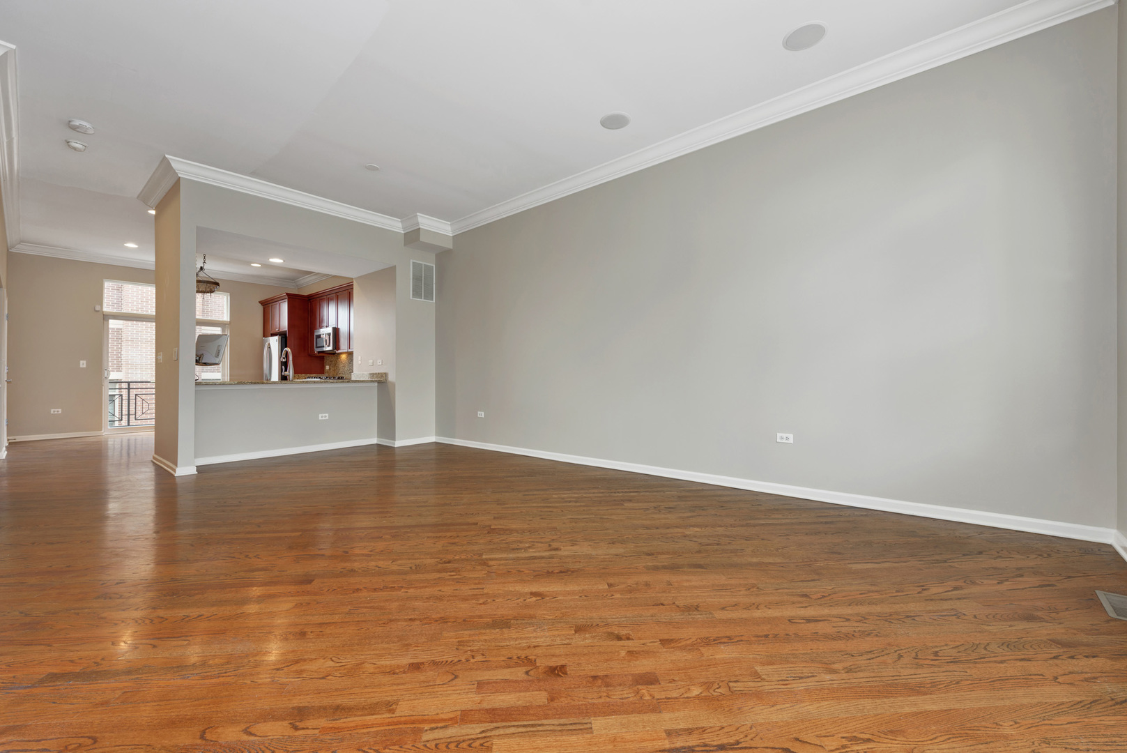 730 West 15th Street Chicago, IL 60607 - Photo 8 of 24