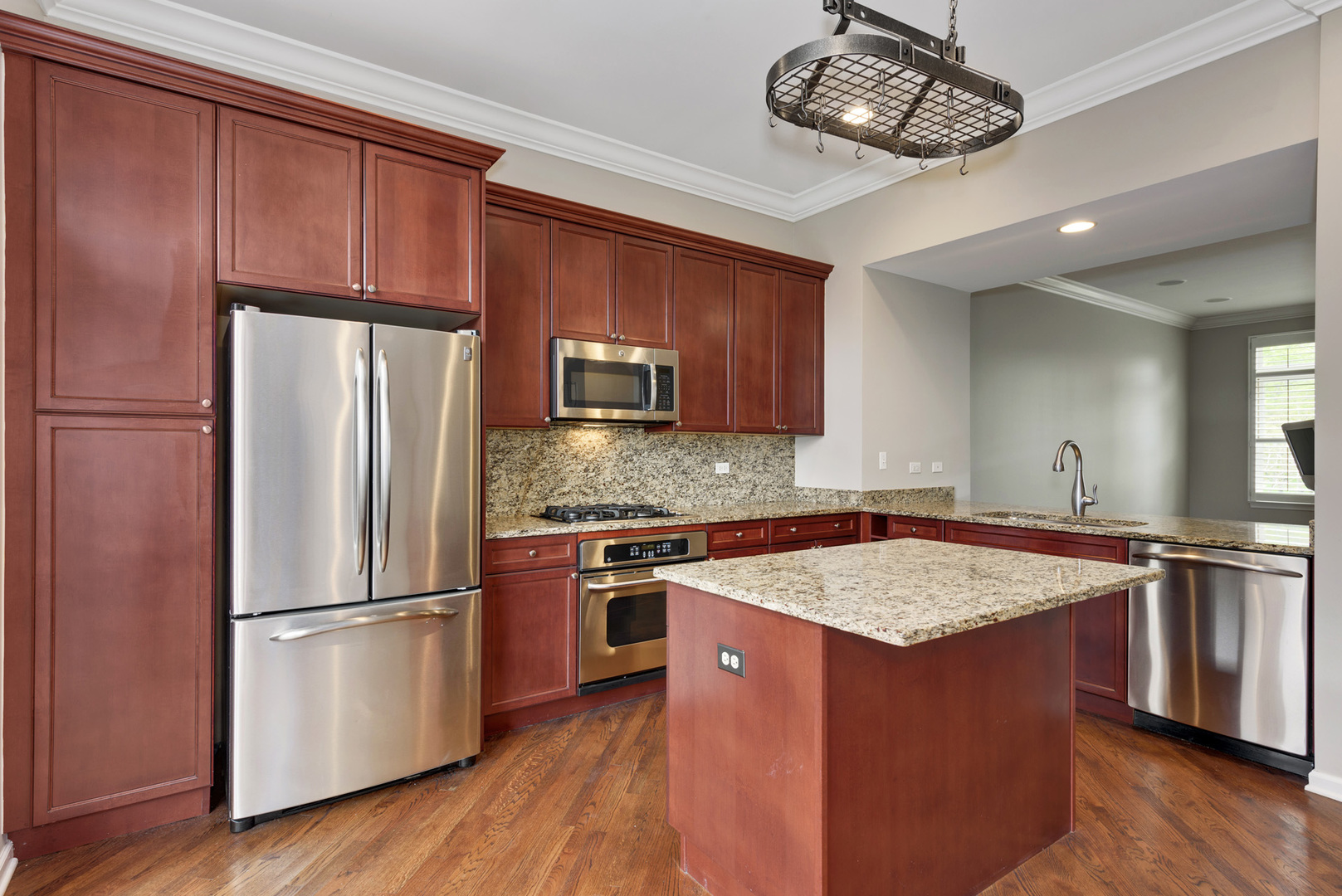 730 West 15th Street Chicago, IL 60607 - Photo 10 of 24