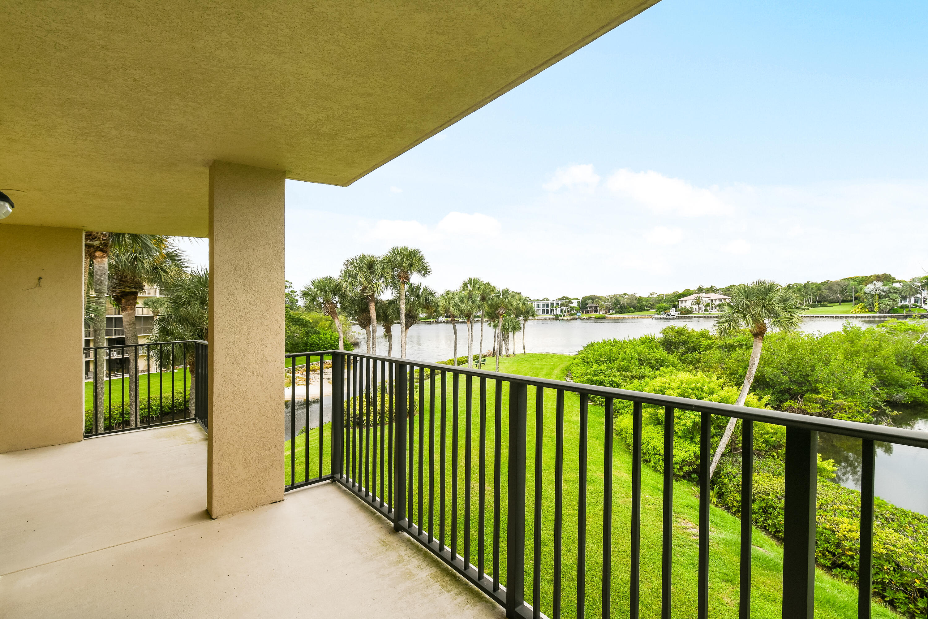 1701 Marina Isle Way, Unit 301 Jupiter, FL 33477 - Photo 3 of 60 a view of a street view from a balcony