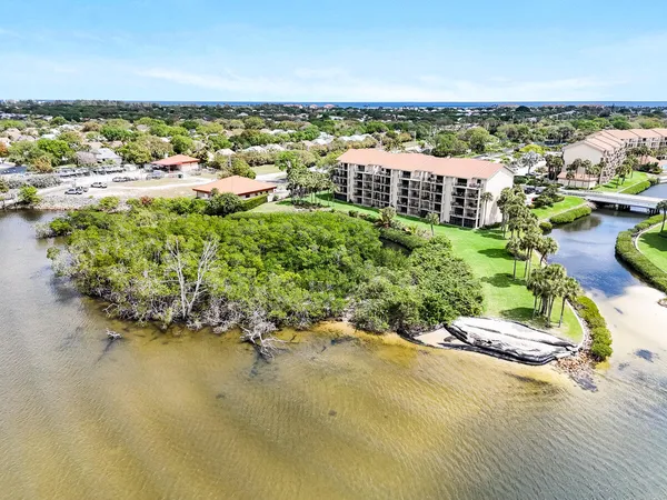 $549,900 | 1701 Marina Isle Way, Unit 301, Jupiter, FL 33477