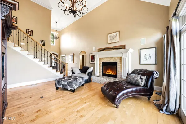 $1,350,000 | 122 Sun Chase Court, Johnson City, TN 37615