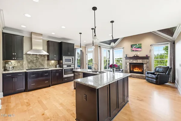 $1,350,000 | 122 Sun Chase Court, Johnson City, TN 37615