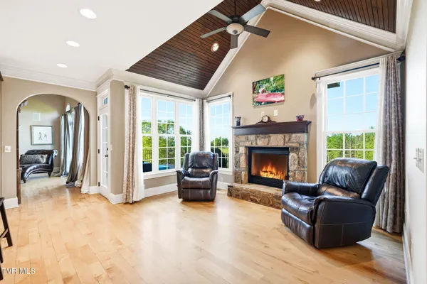 $1,350,000 | 122 Sun Chase Court, Johnson City, TN 37615