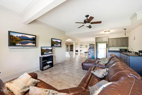 $1,350,000 | 122 Sun Chase Court, Johnson City, TN 37615
