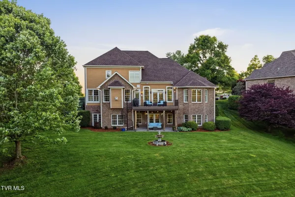 $1,350,000 | 122 Sun Chase Court, Johnson City, TN 37615