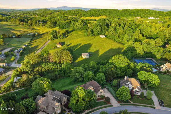 $1,350,000 | 122 Sun Chase Court, Johnson City, TN 37615