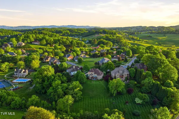 $1,350,000 | 122 Sun Chase Court, Johnson City, TN 37615