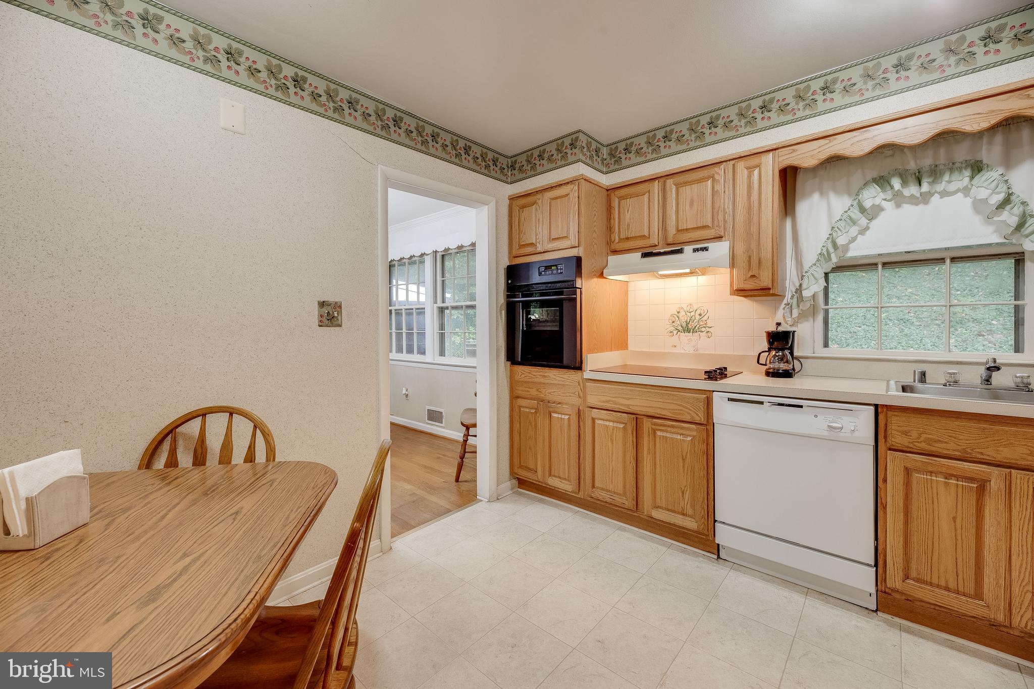 18300 Sharon Road Triangle, VA 22172 - Photo 14 of 47 Gallery Image 14