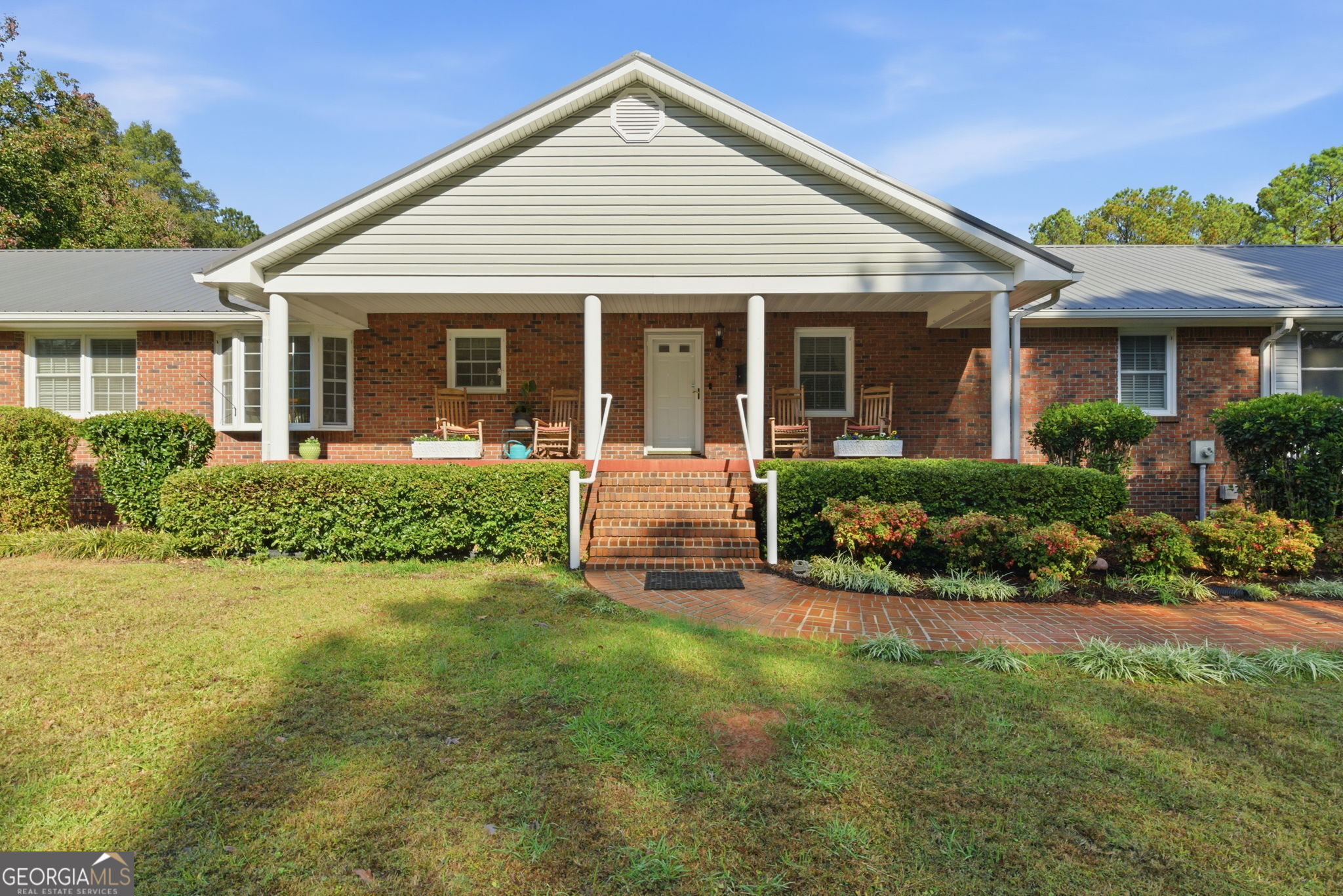 91 Almond Road LaGrange, GA 30241 - Photo 45 of 46 front view of a house with a yard