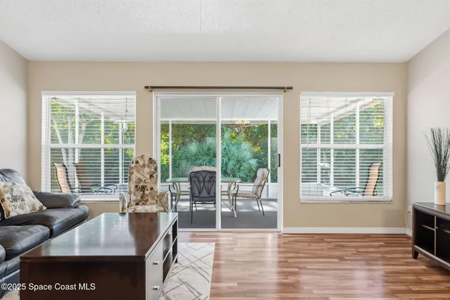 $2,400 | 1015 Homewood Avenue, Melbourne, FL 32940