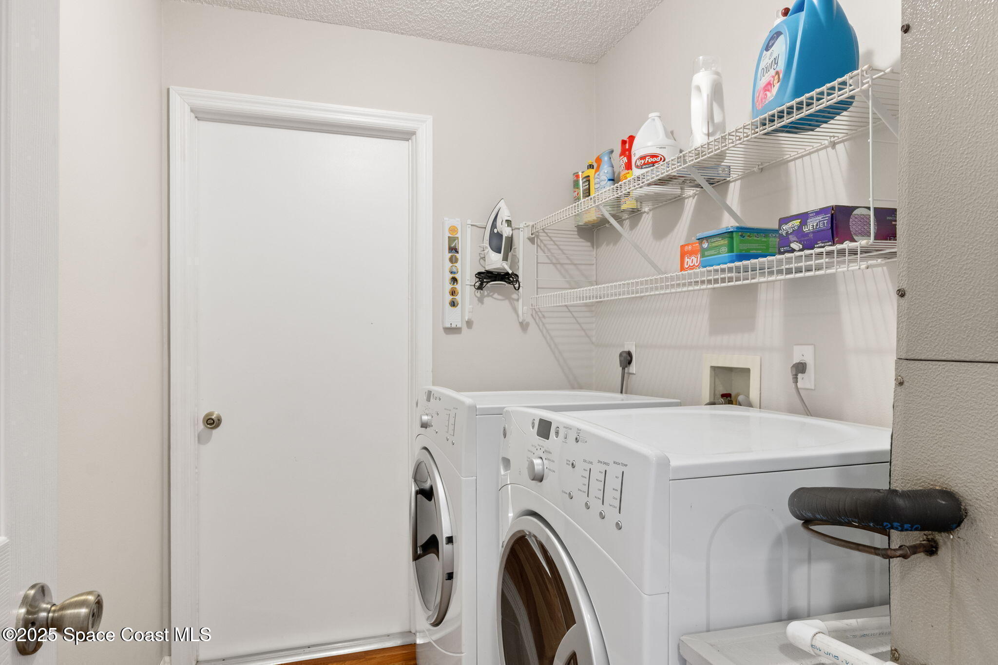 1015 Homewood Avenue Melbourne, FL 32940 - Photo 16 of 33 20251113213640205690000000-o