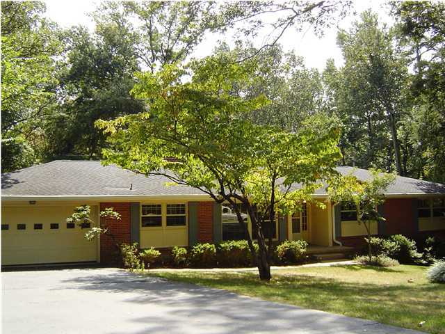 1005 Crown Point Road East Signal Mountain, TN 37377 - Photo 1 of 12 Primary Photo