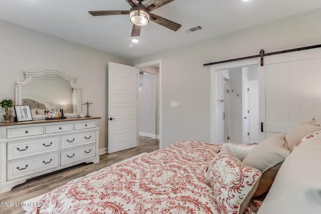 $425,000 | 85010 Diamondhead Lks Boulevard, Diamondhead, MS 39525