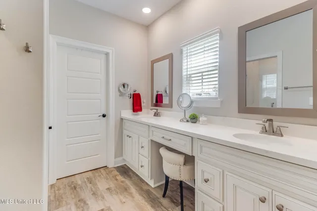 $425,000 | 85010 Diamondhead Lks Boulevard, Diamondhead, MS 39525