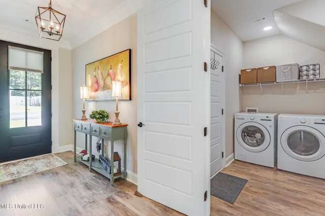 $425,000 | 85010 Diamondhead Lks Boulevard, Diamondhead, MS 39525