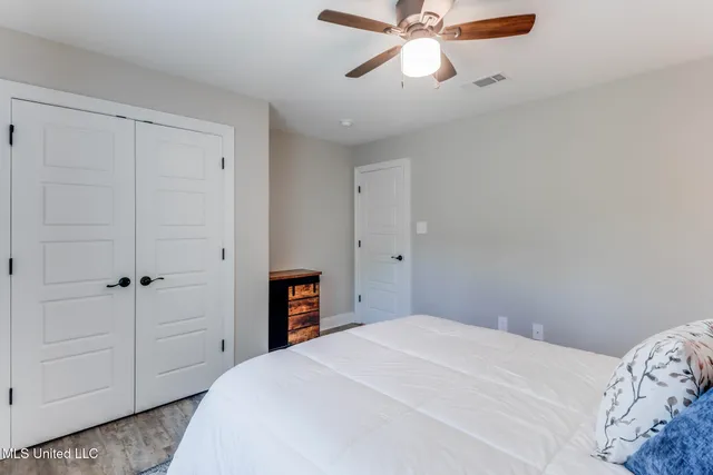 $425,000 | 85010 Diamondhead Lks Boulevard, Diamondhead, MS 39525