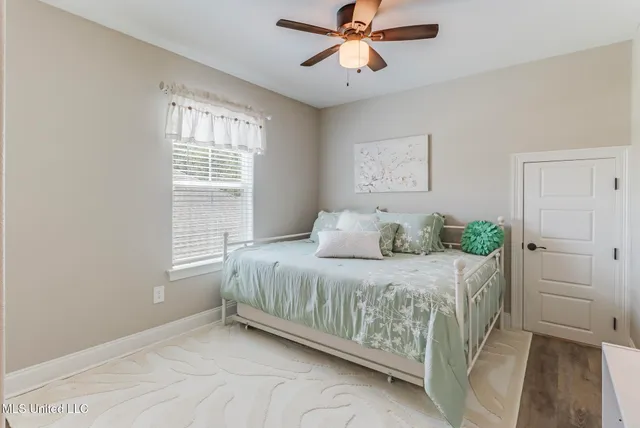 $425,000 | 85010 Diamondhead Lks Boulevard, Diamondhead, MS 39525