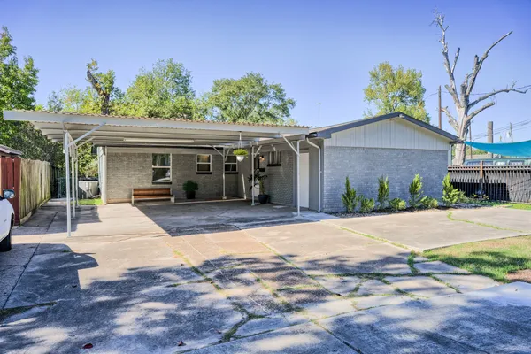 $2,200 | 5907 Nancy Ann Street, Houston, TX 77009