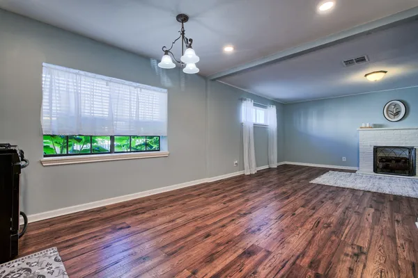 $2,200 | 5907 Nancy Ann Street, Houston, TX 77009