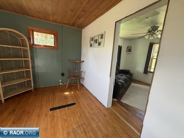 357 West Harvey Street Ely, MN 55731 - Photo 10 of 23