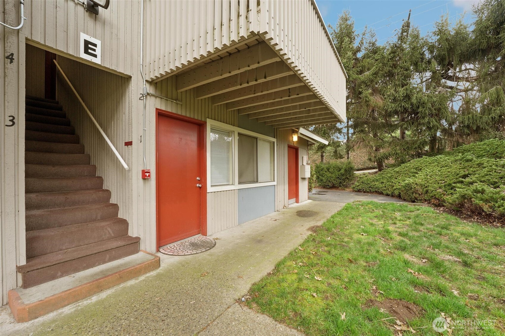 9623 South 248th Street, Unit E2 Kent, WA 98030 - Photo 2 of 18