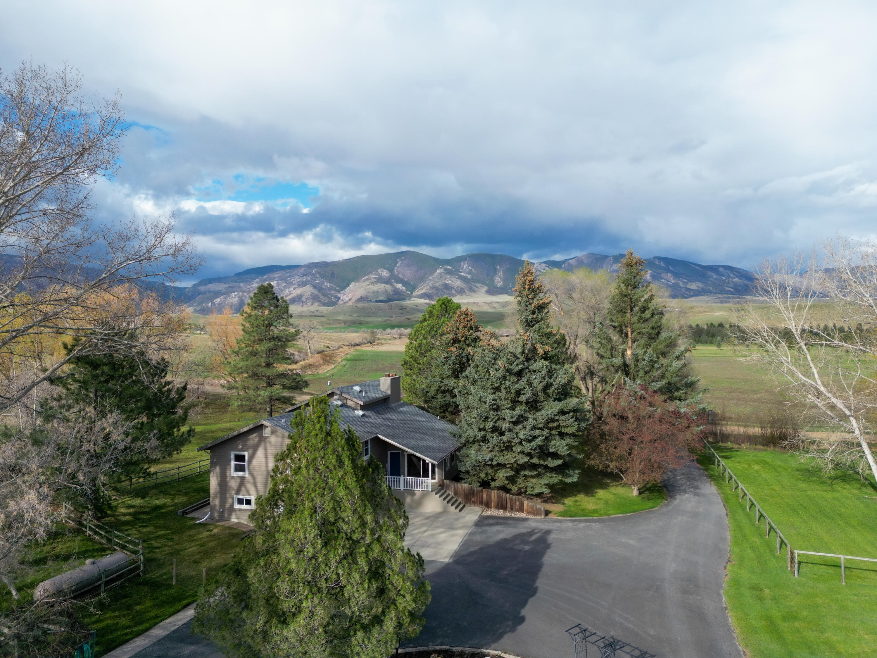1048 Big Goose Road Sheridan, WY 82801 - Photo 10 of 44 1048 Big Goose