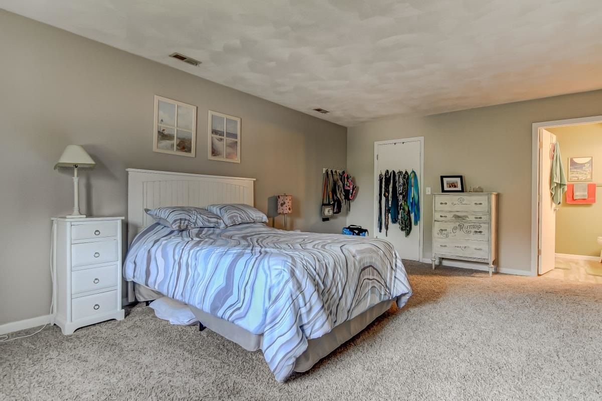 2543 Lindsay Road Springfield, IL 62704 - Photo 23 of 44