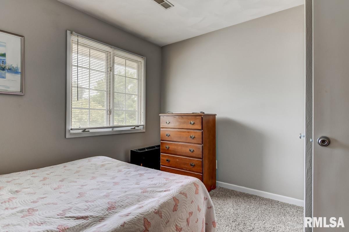 2543 Lindsay Road Springfield, IL 62704 - Photo 31 of 44