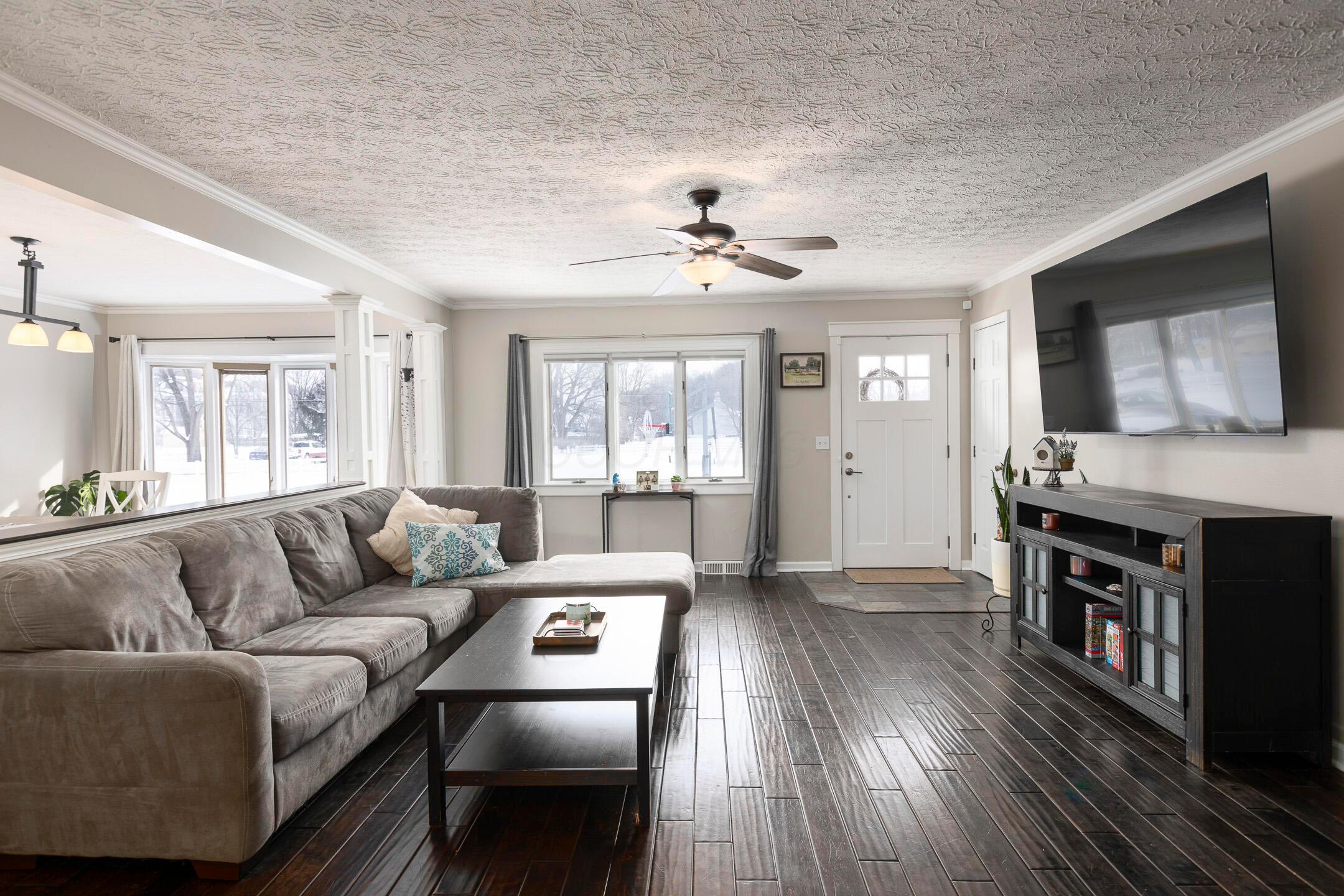 6435 Harlem Road Westerville, OH 43081 - Photo 7 of 61 Gallery Image 7