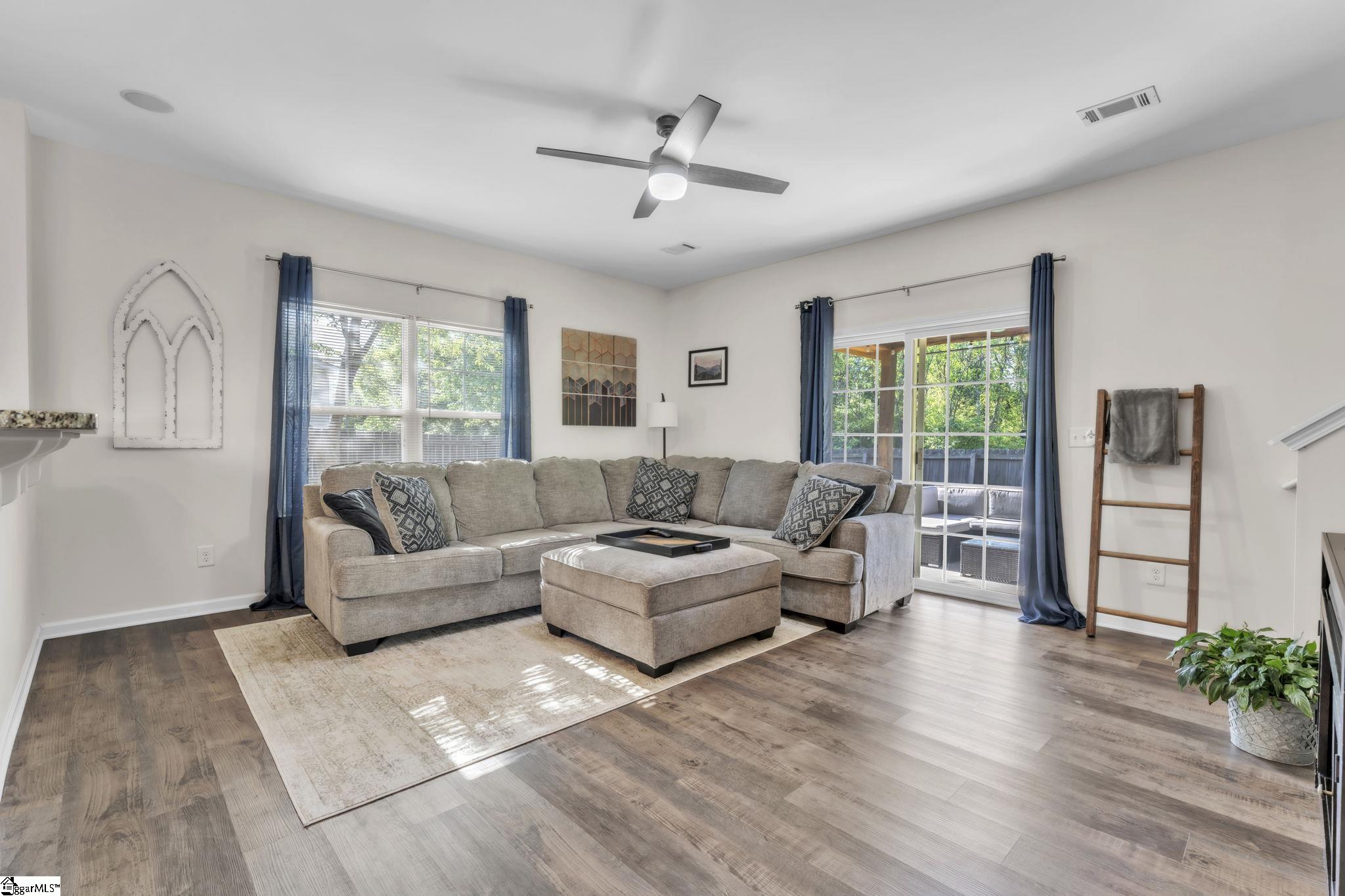 212 Rivers Edge Circle Simpsonville, SC 29680 - Photo 2 of 33
