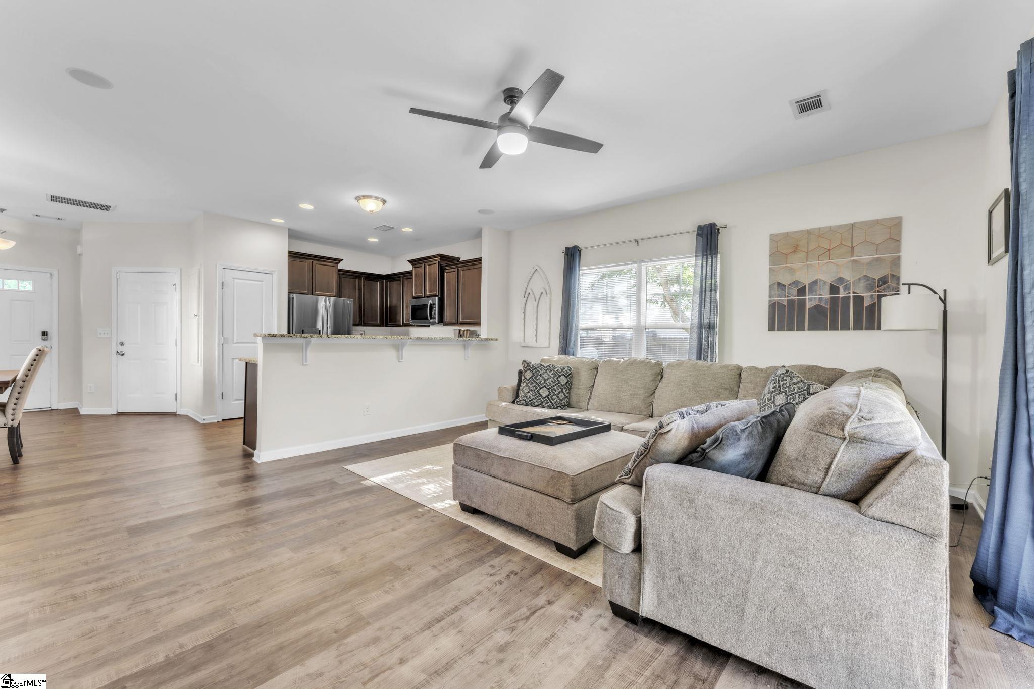 212 Rivers Edge Circle Simpsonville, SC 29680 - Photo 10 of 33