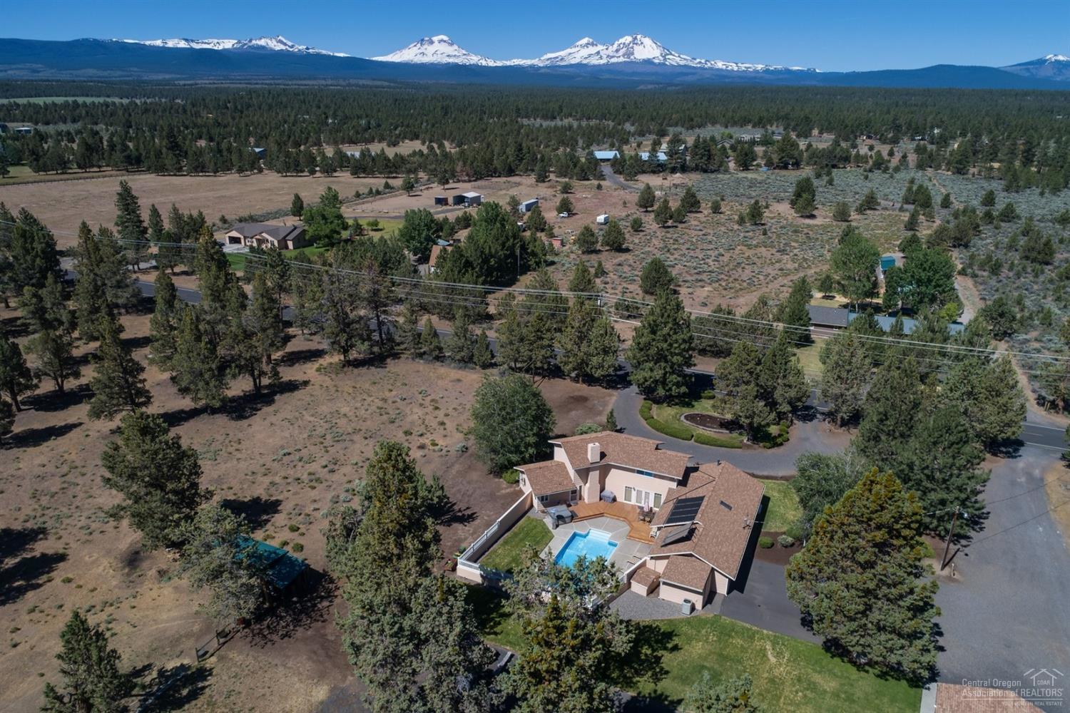 67134 Gist Road Bend, OR 97703 - Photo 1 of 24 Primary Photo