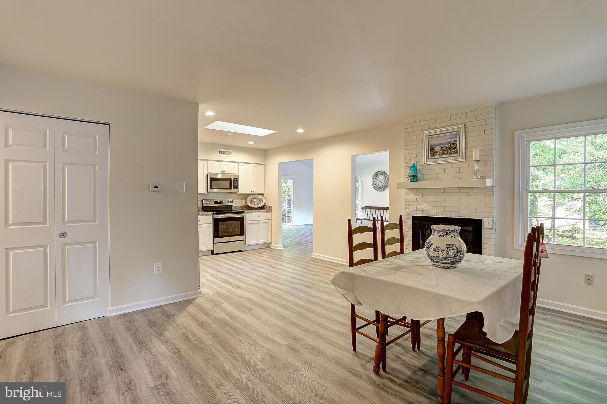1831 Ralston Place Crofton, MD 21114 - Photo 6 of 30 Dining area