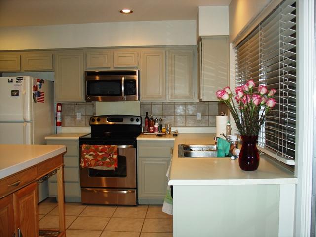 5515 South Rocky Point Road Tempe, AZ 85283 - Photo 5 of 34 Kitchen