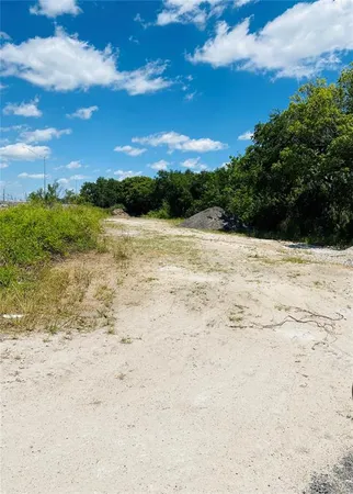 $400,000 | 27 Us Highway, Dundee, FL 33838