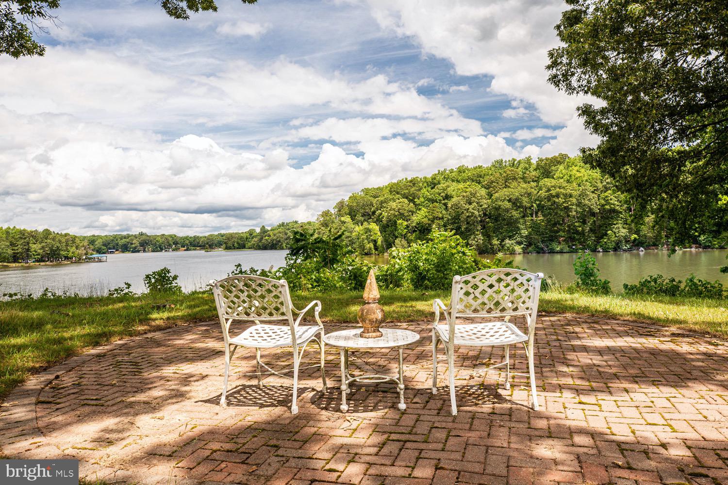 16085 Little Ferry Road King George, VA 22485 - Photo 49 of 72 Perfect Reading Spot